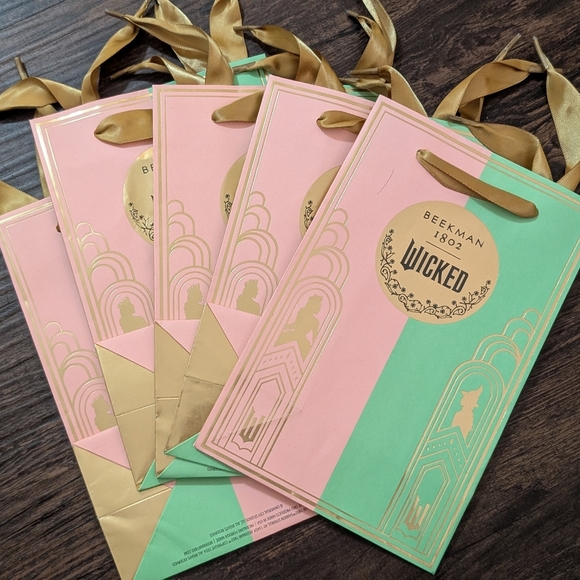 Beekman 1802 Pink and Green Gift Bags - Picture 1 of 1